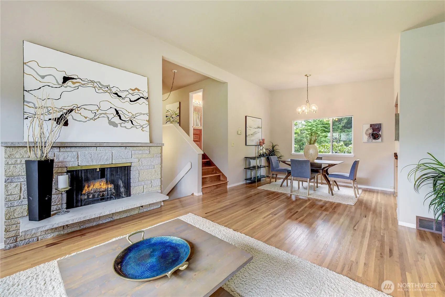 Property photo for 134 160th Place Se, Bellevue photo 5