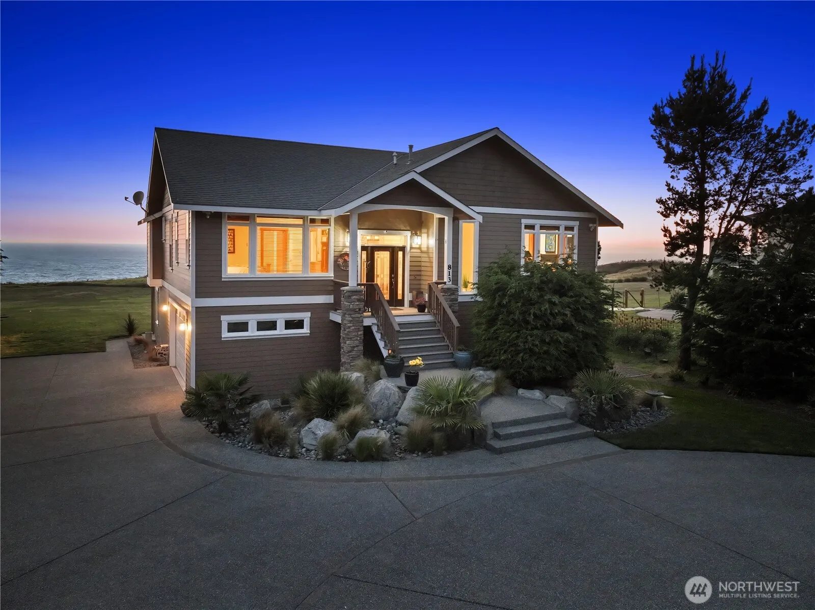 Property photo for 813 Bergwacht Place, Coupeville
