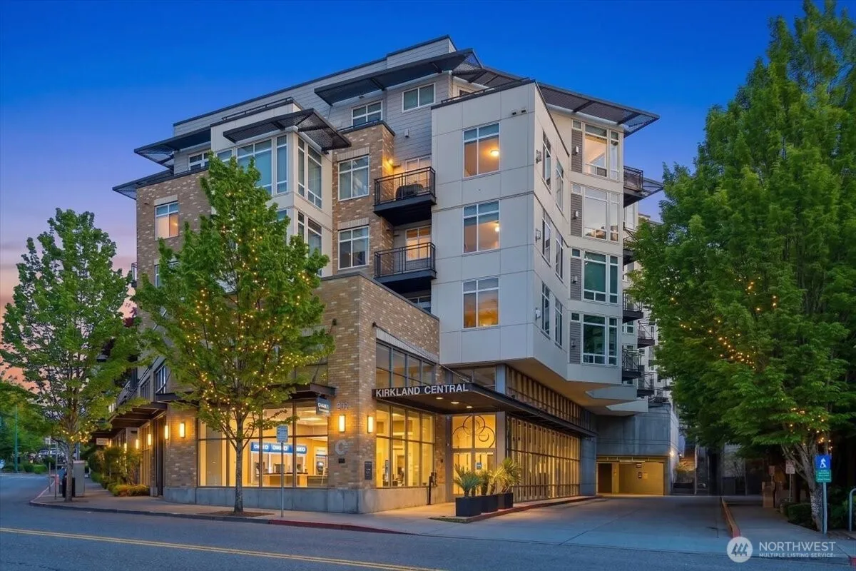 Property photo for 211 Kirkland Avenue #204, Kirkland, WA 98033