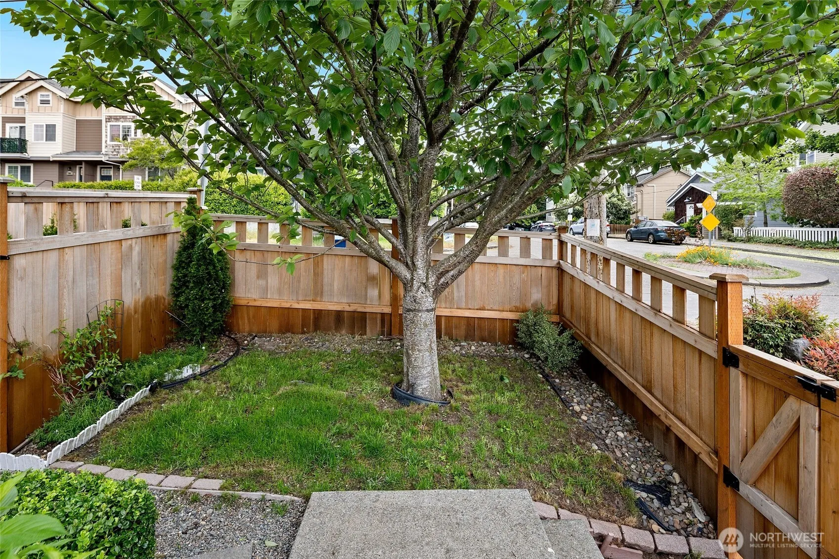 Property photo for 9219 Stone Avenue N, Seattle photo 4