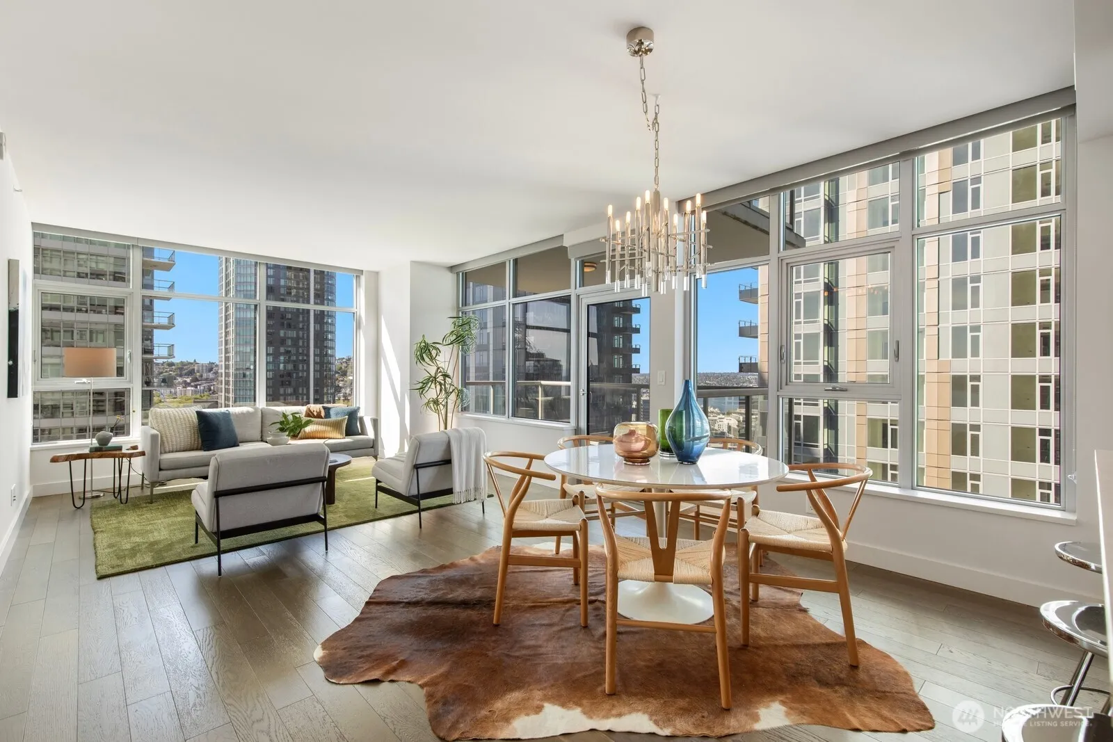 Property photo for 588 Bell Street #2102s, Seattle photo 3