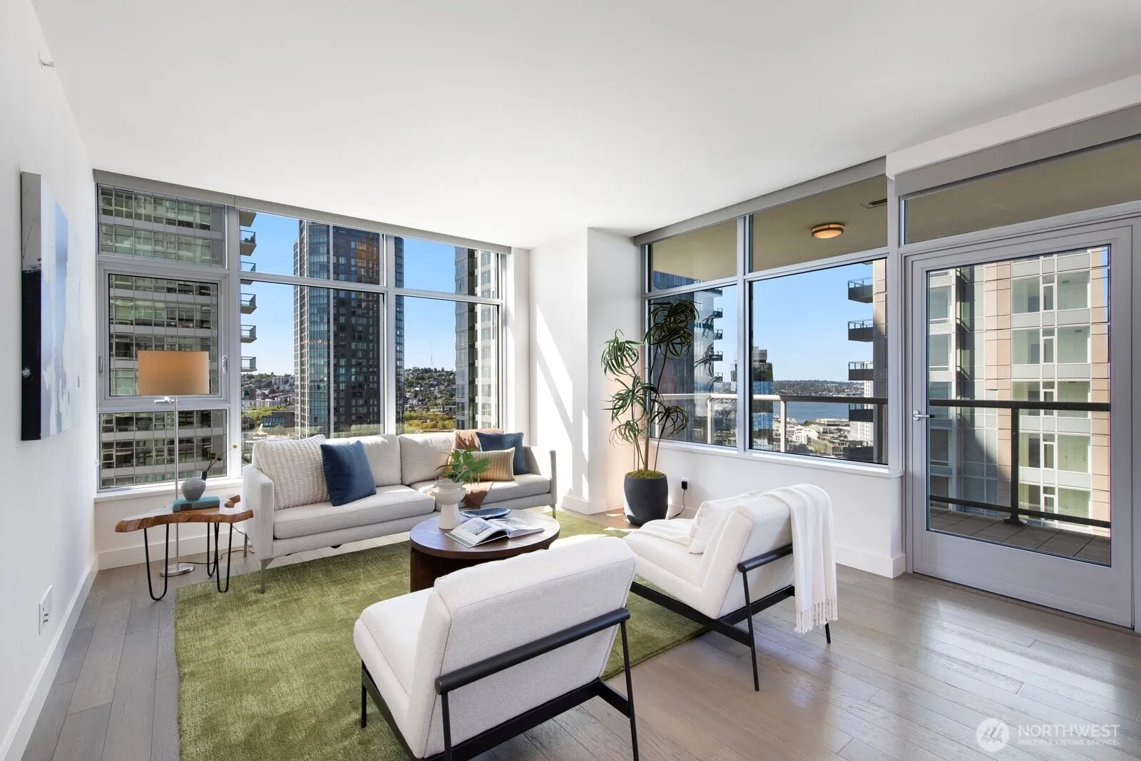 Property photo for 588 Bell Street #2102s, Seattle photo 4