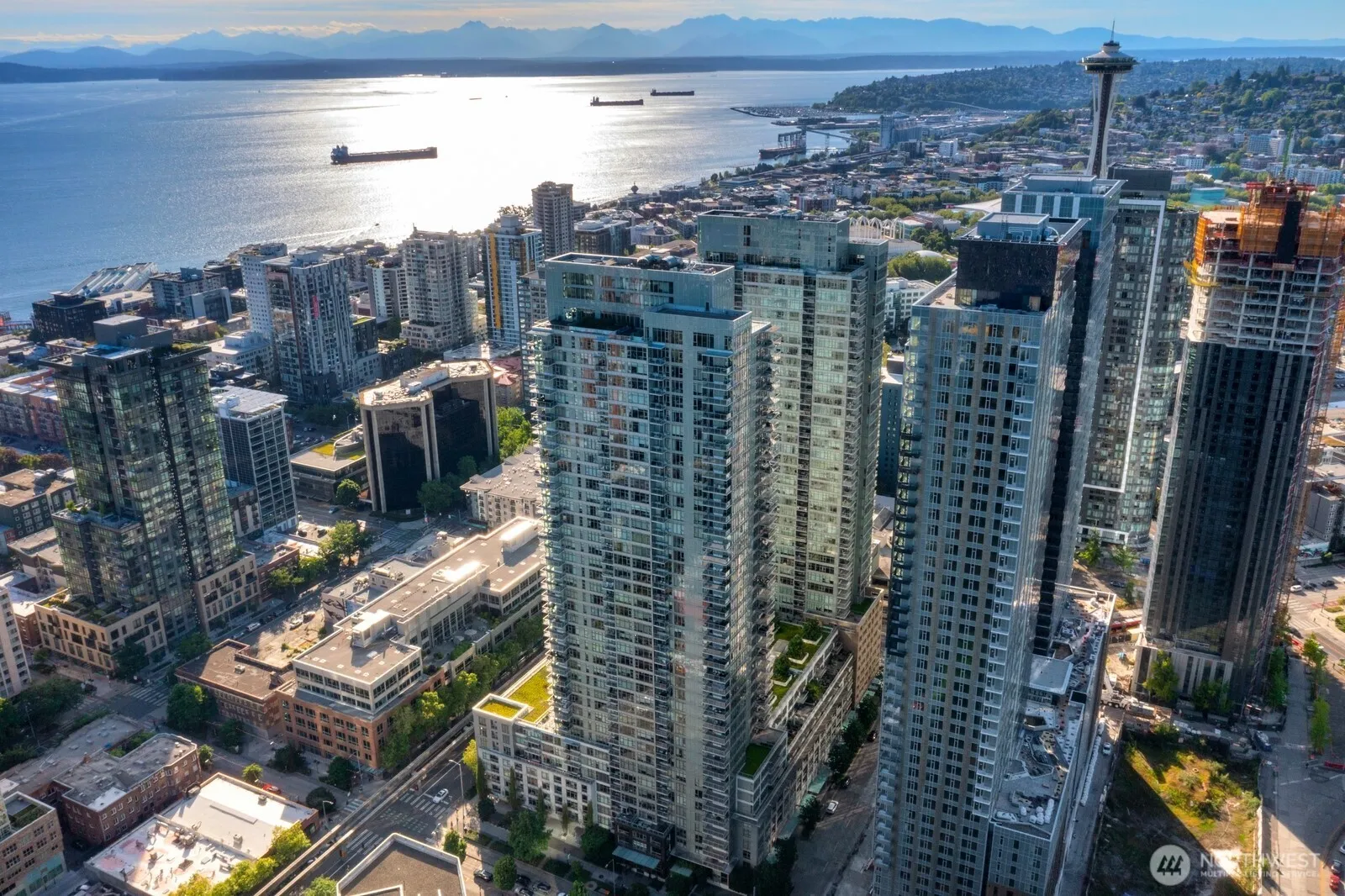 Property photo for 588 Bell Street #2102s, Seattle photo 2