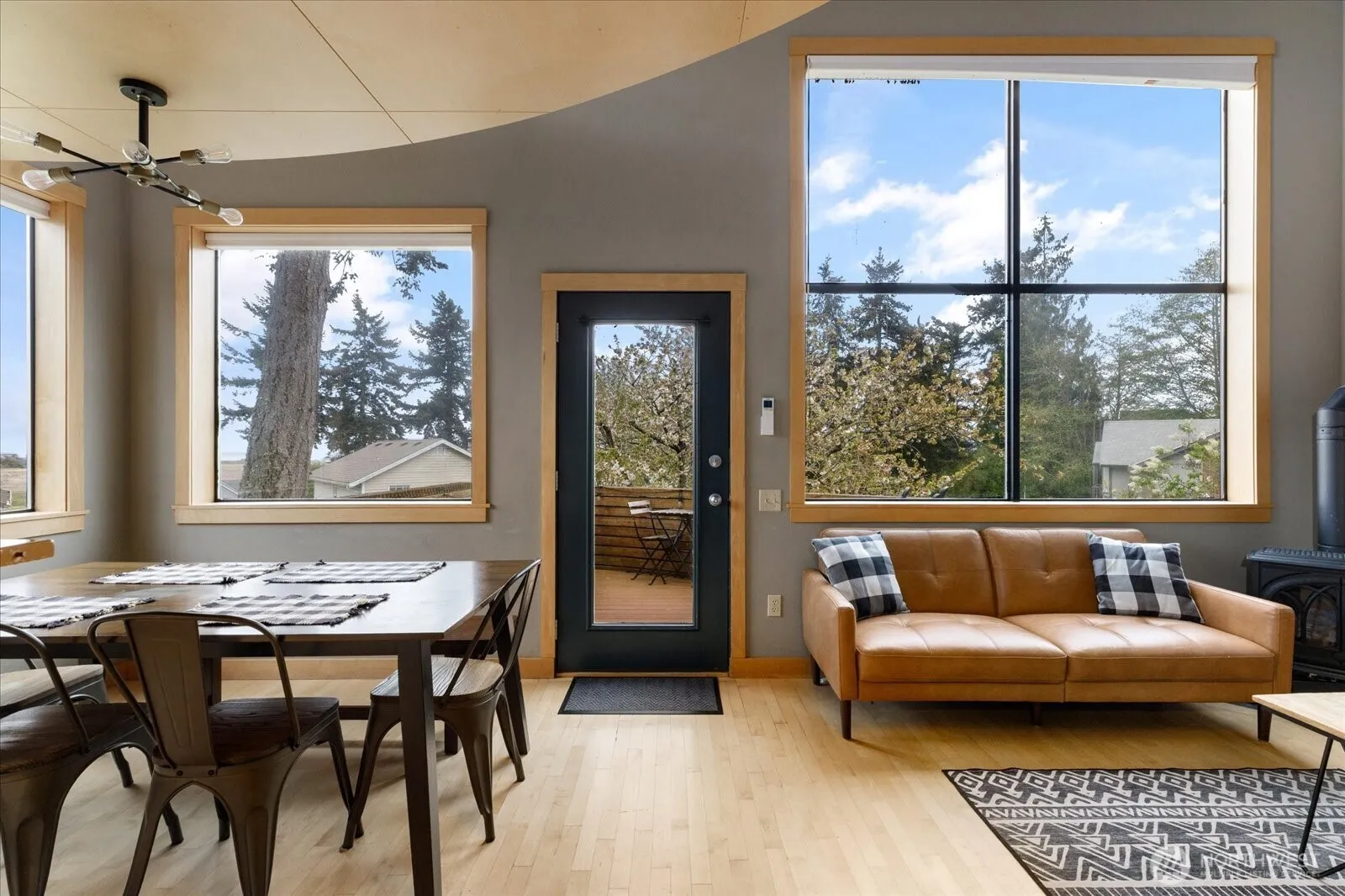 Property photo for 1060 Halsey Drive, Coupeville photo 4