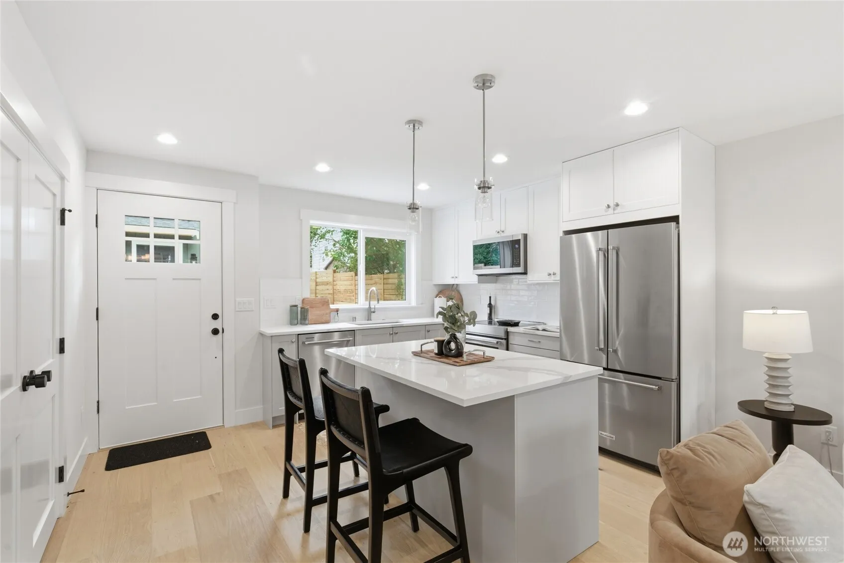 Property photo for 8817 Densmore Avenue N, Seattle photo 4