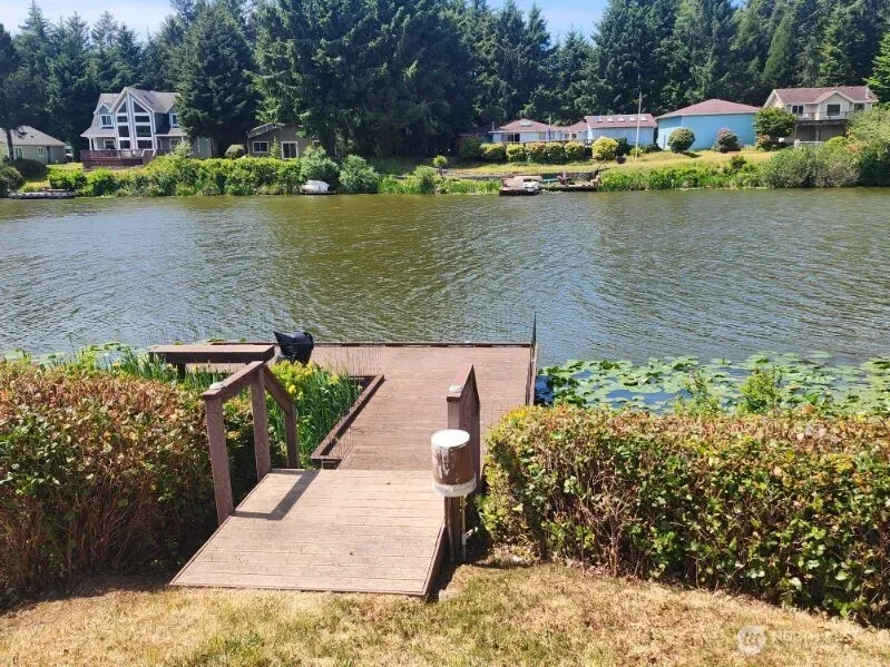 Property photo for 266 Overlake Street Ne, Ocean Shores