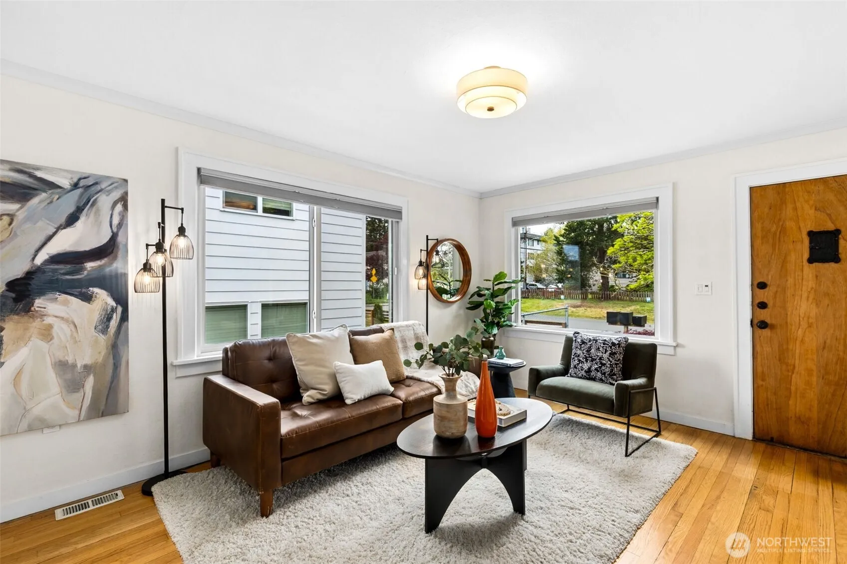 Property photo for 705 N 104th Street, Seattle photo 3