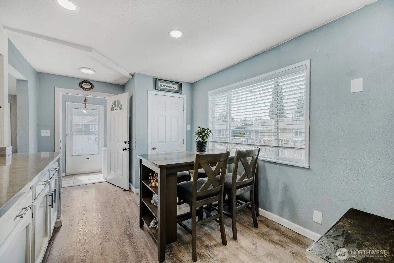 Property photo for 908 9th Street Ne, Auburn photo 3