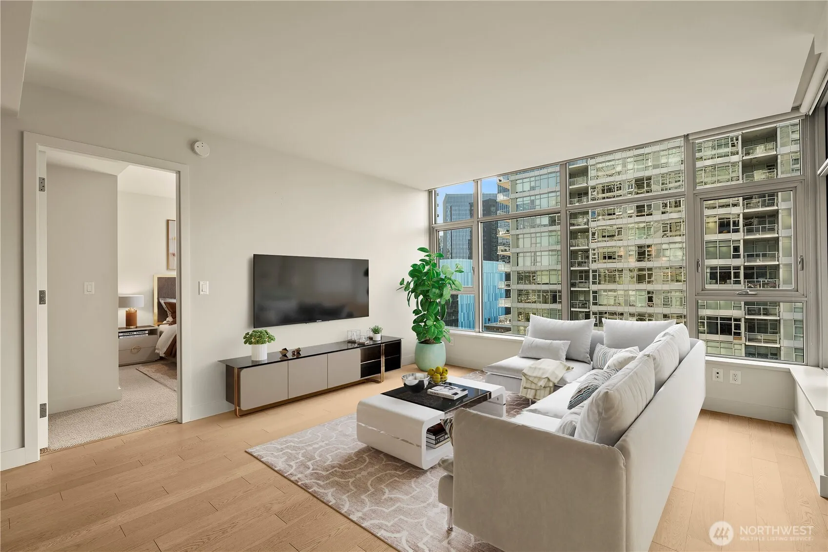 Property photo for 583 Battery Street #2208n, Seattle photo 4