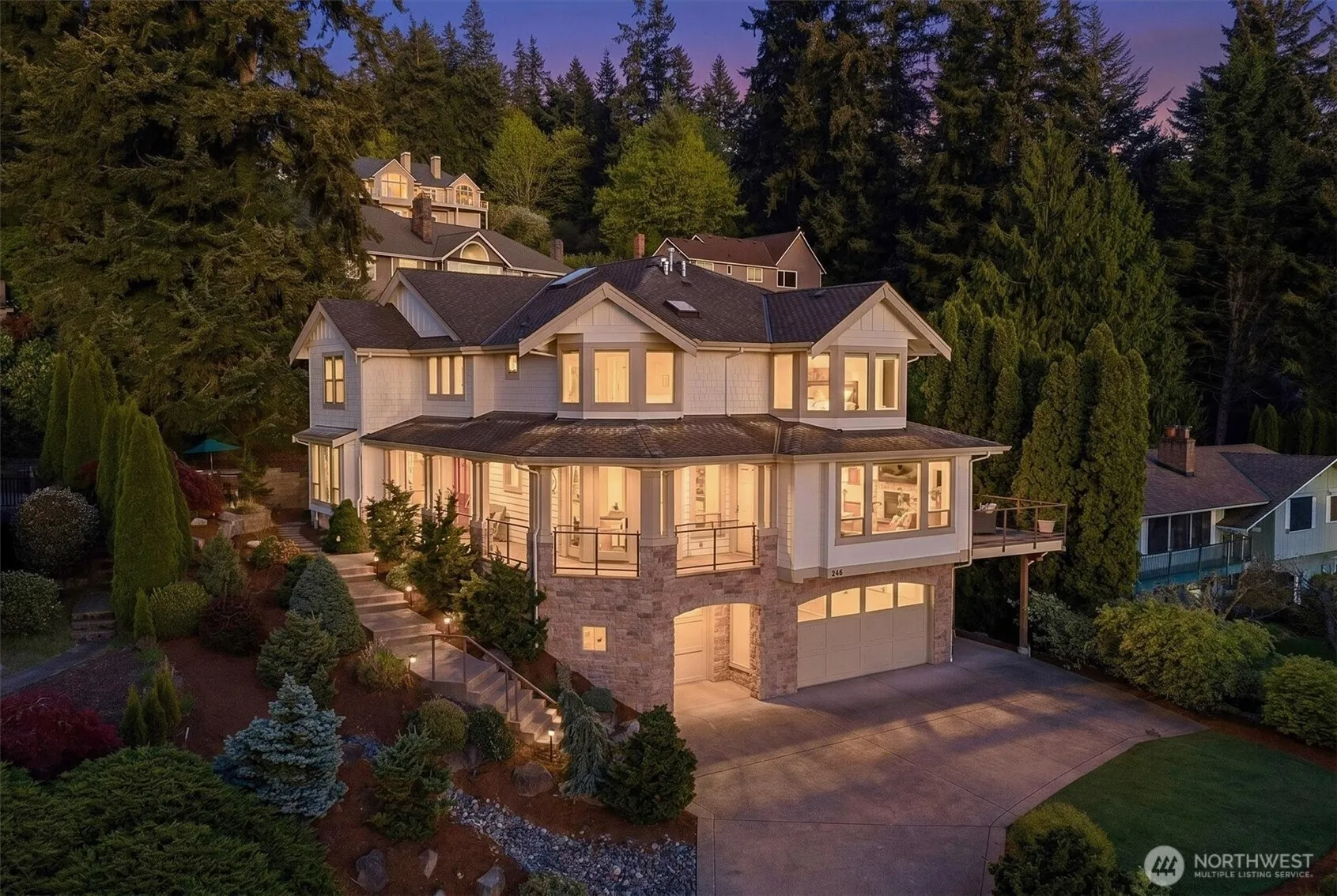Property photo for 514 205th Avenue Ne, Sammamish photo 3