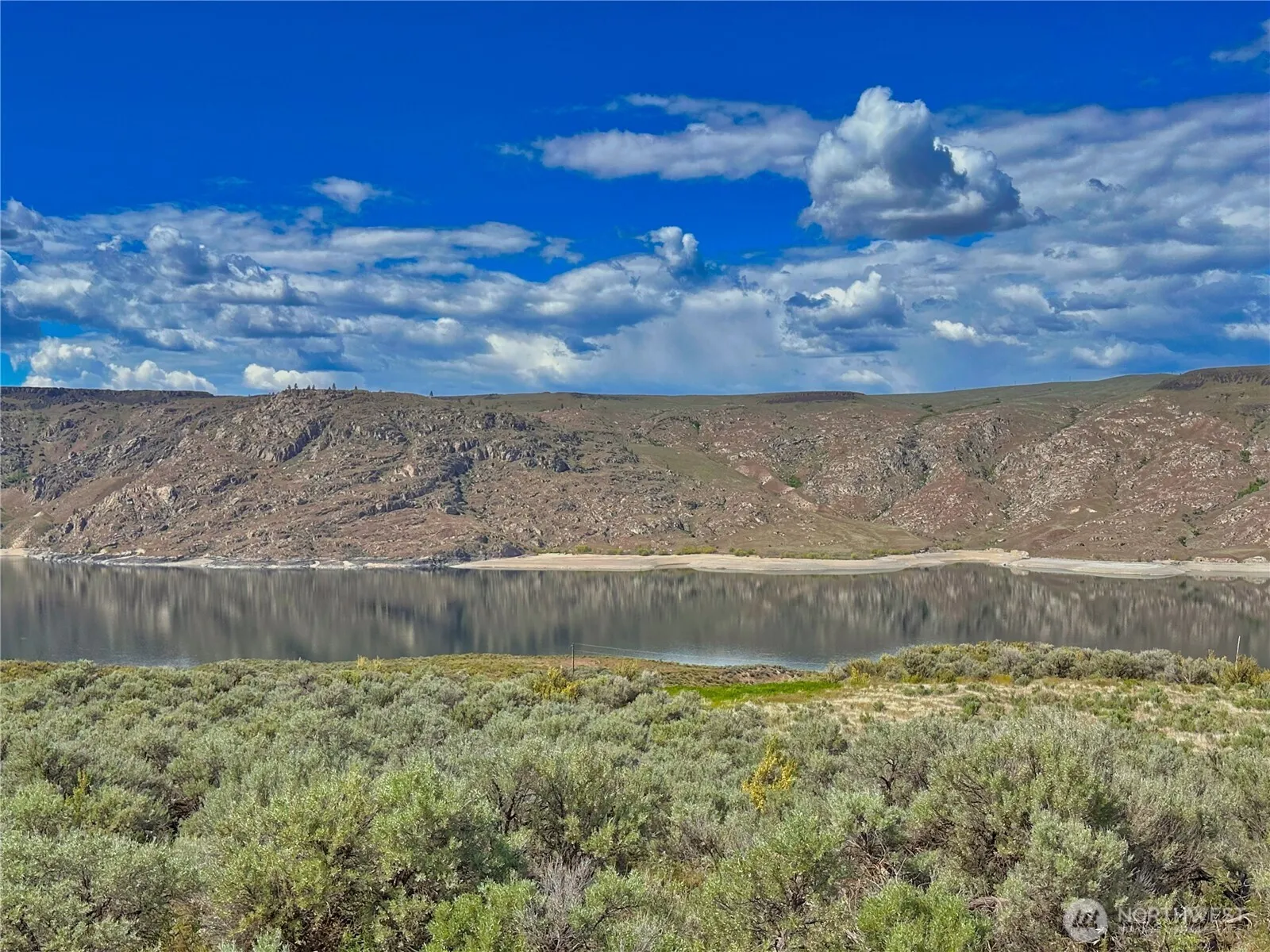 Property photo for 46230 Arrowleaf Canyon Drive N, Grand Coulee photo 3