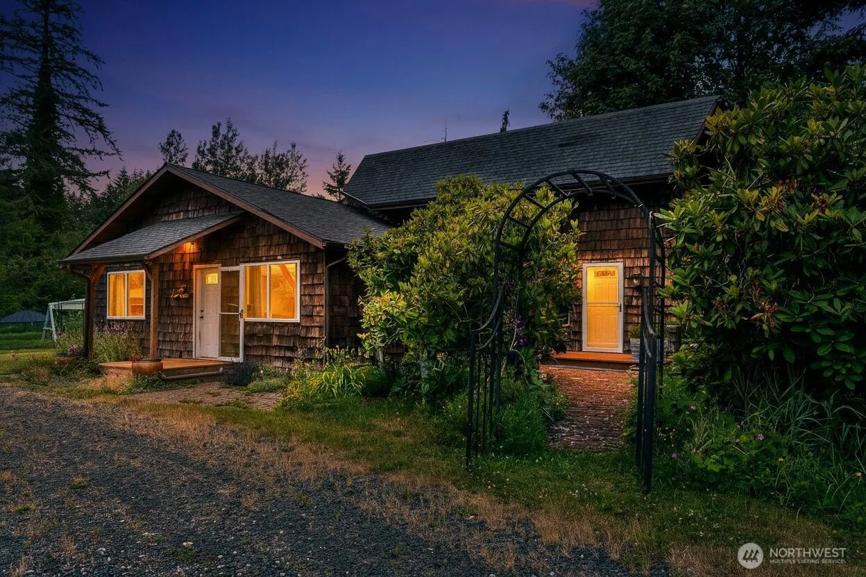 Property photo for 8325 Spurgeon Creek Road Se, Olympia