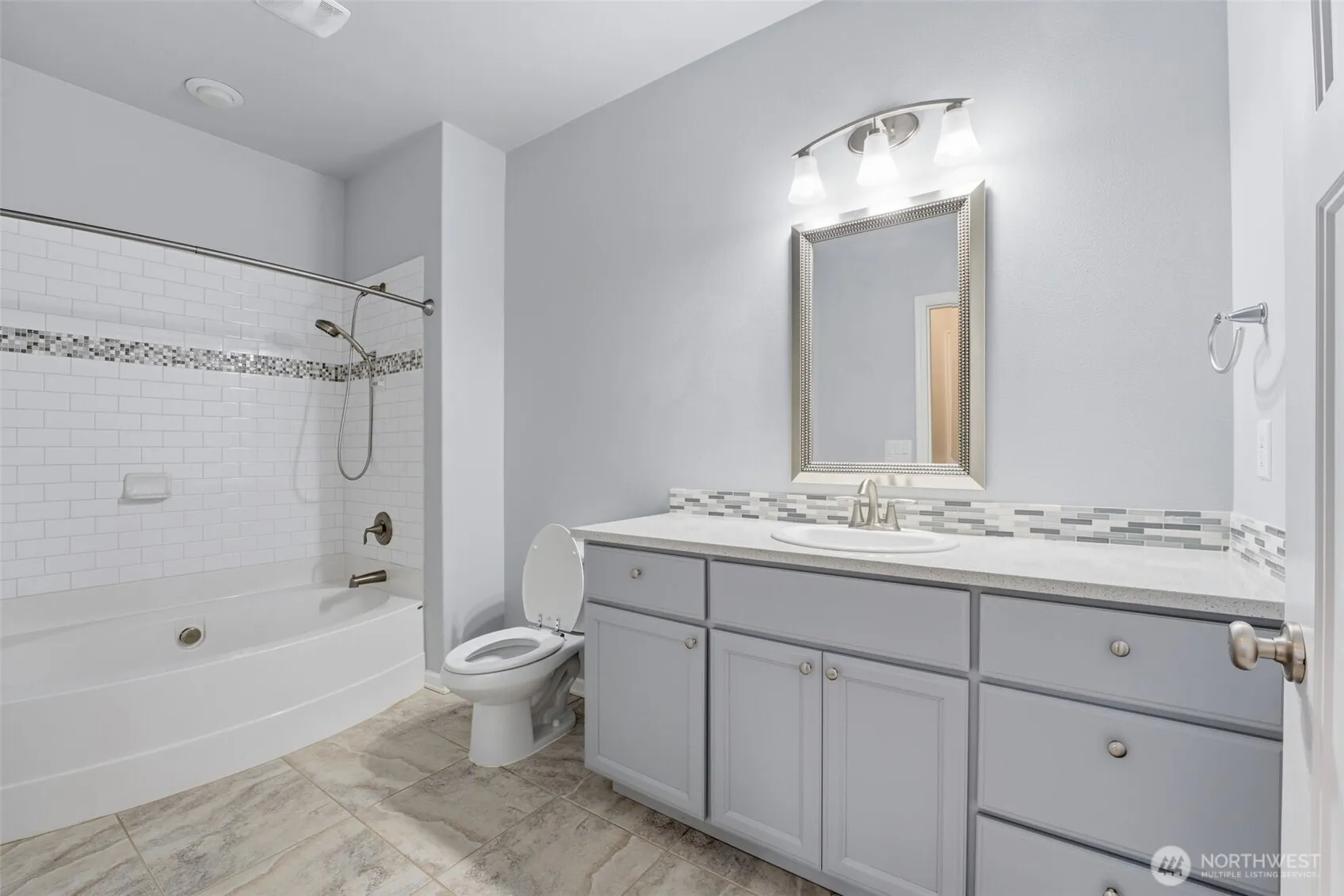 Property photo for 1187 N Nevada Street, Kennewick photo 4