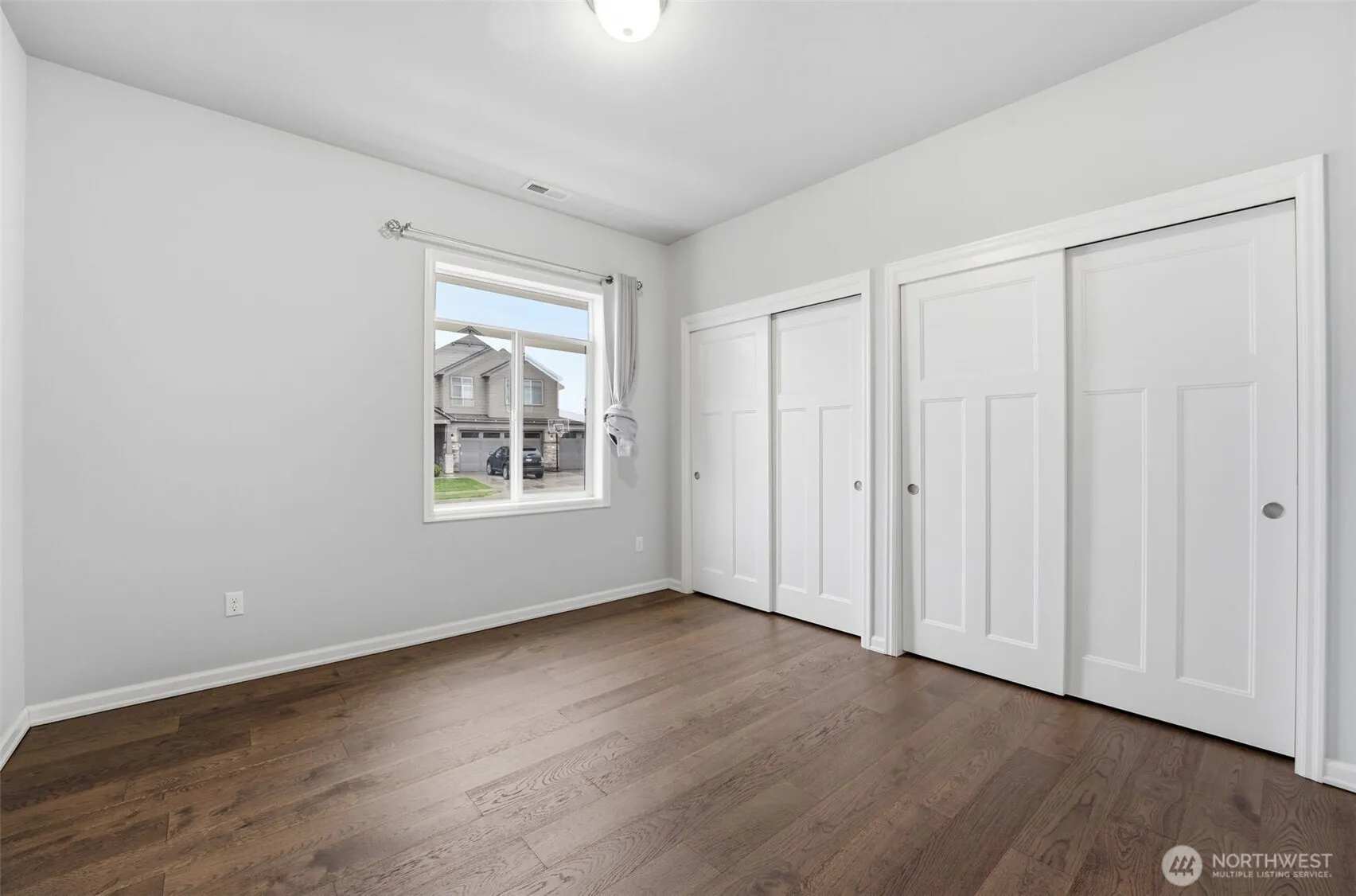 Property photo for 1187 N Nevada Street, Kennewick photo 3