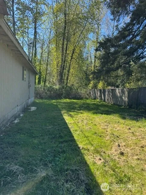 Property photo for 13908 50th Avenue E, Tacoma photo 4