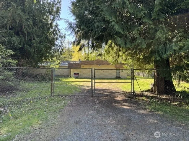 Property photo for 13908 50th Avenue E, Tacoma