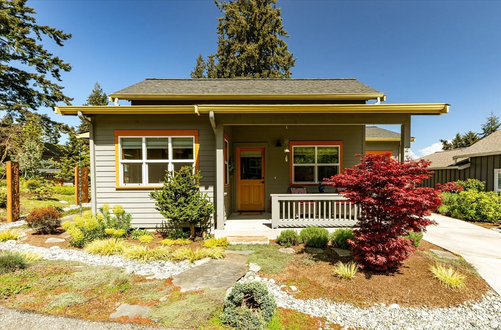 Property photo for 233 Clover Court, Langley photo 3