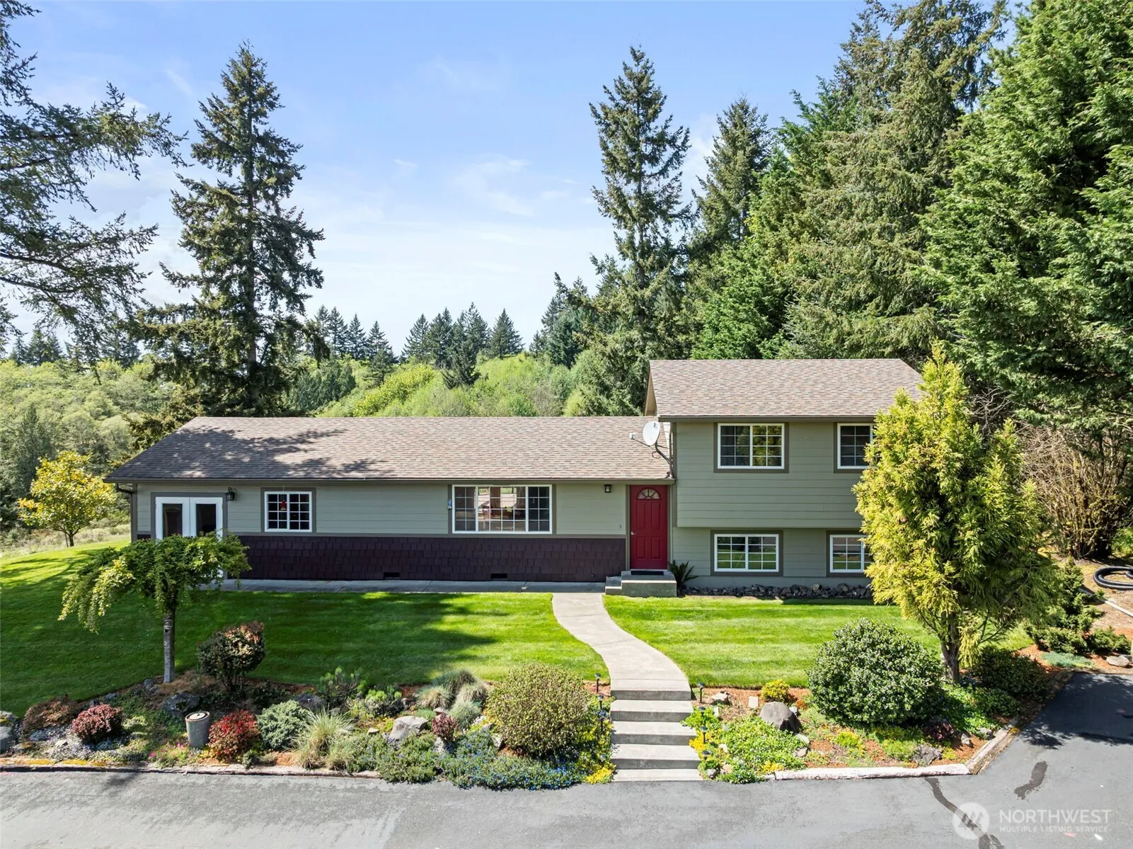 Property photo for 124 Gunnell Road, Winlock