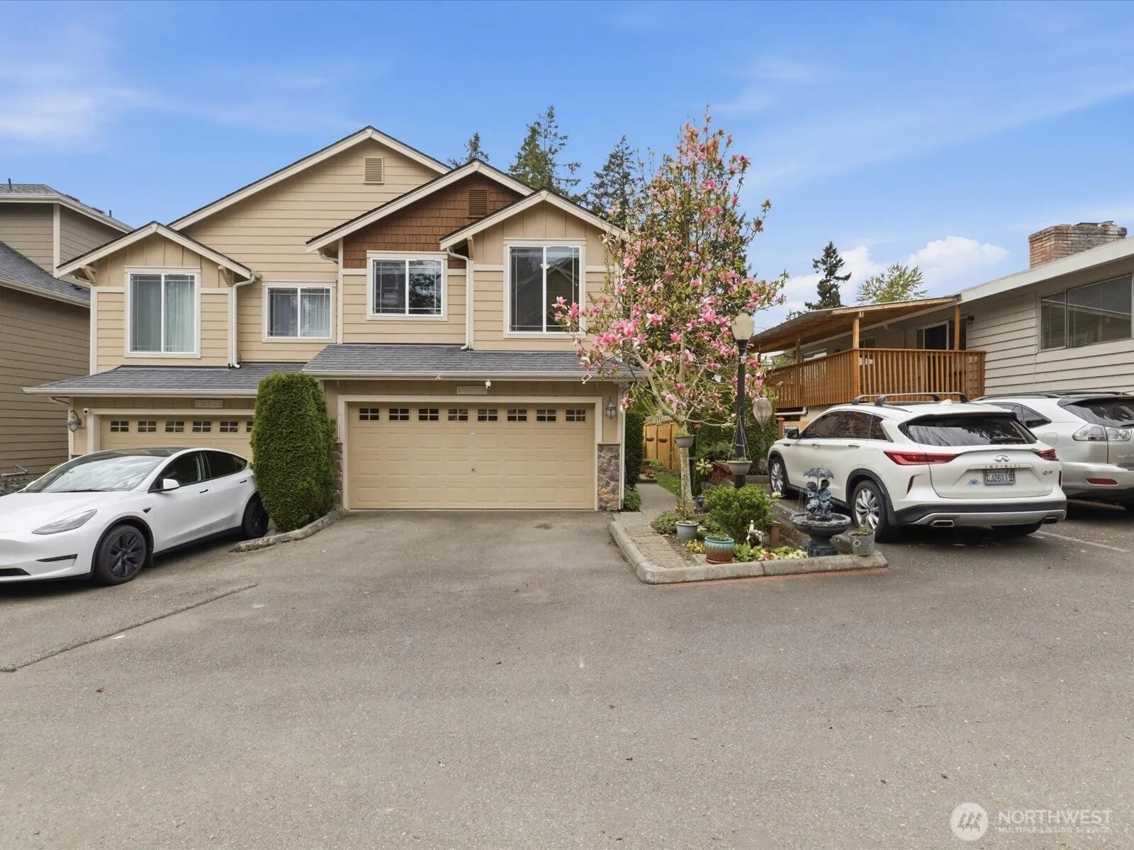 20414 26th Avenue W #l2, Lynnwood