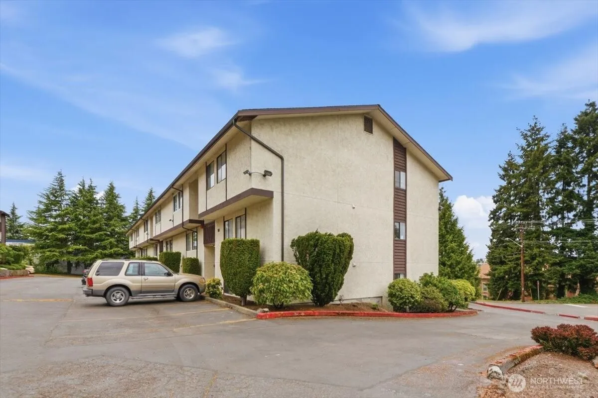Property photo for 3515 S 160th Street #c6, Sea Tac