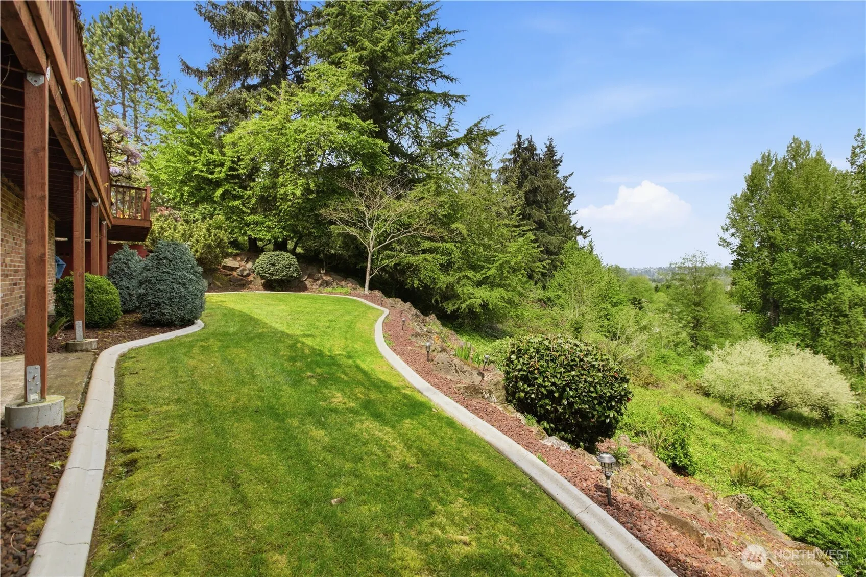 Property photo for 1243 25th Street Se, Puyallup photo 2