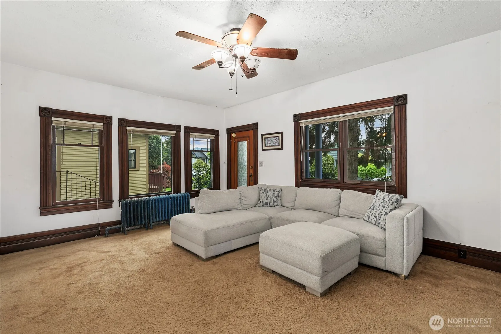 Property photo for 115 F Street Se, Auburn photo 5