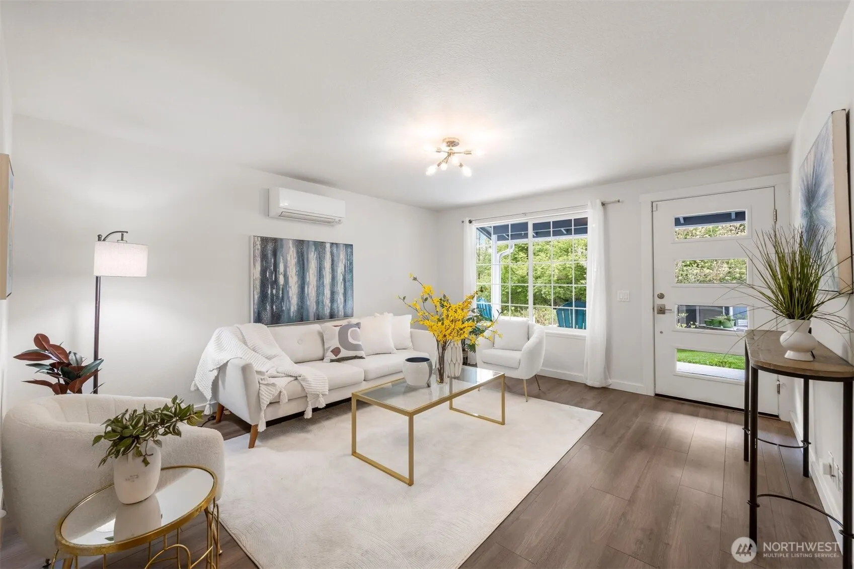 Property photo for 25 E Intercity Avenue, Everett photo 4
