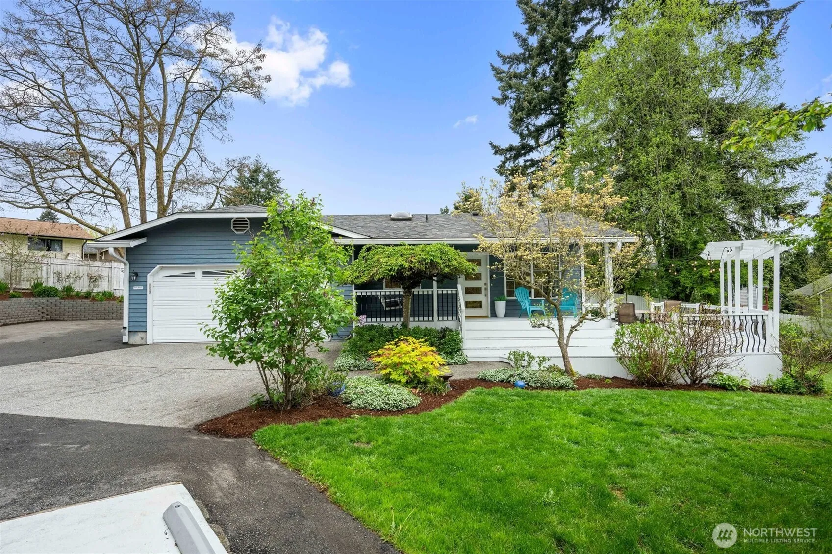Property photo for 25 E Intercity Avenue, Everett