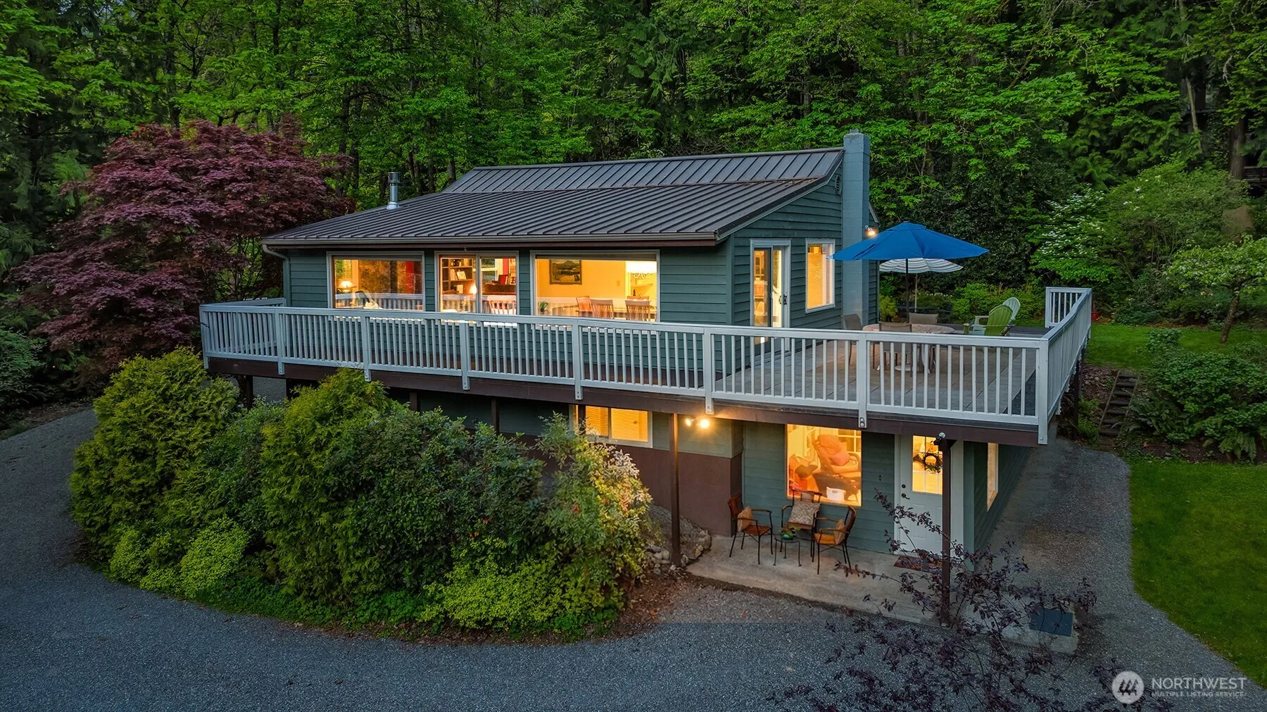 Property photo for 10408 238th Way Se, Issaquah, WA 98027