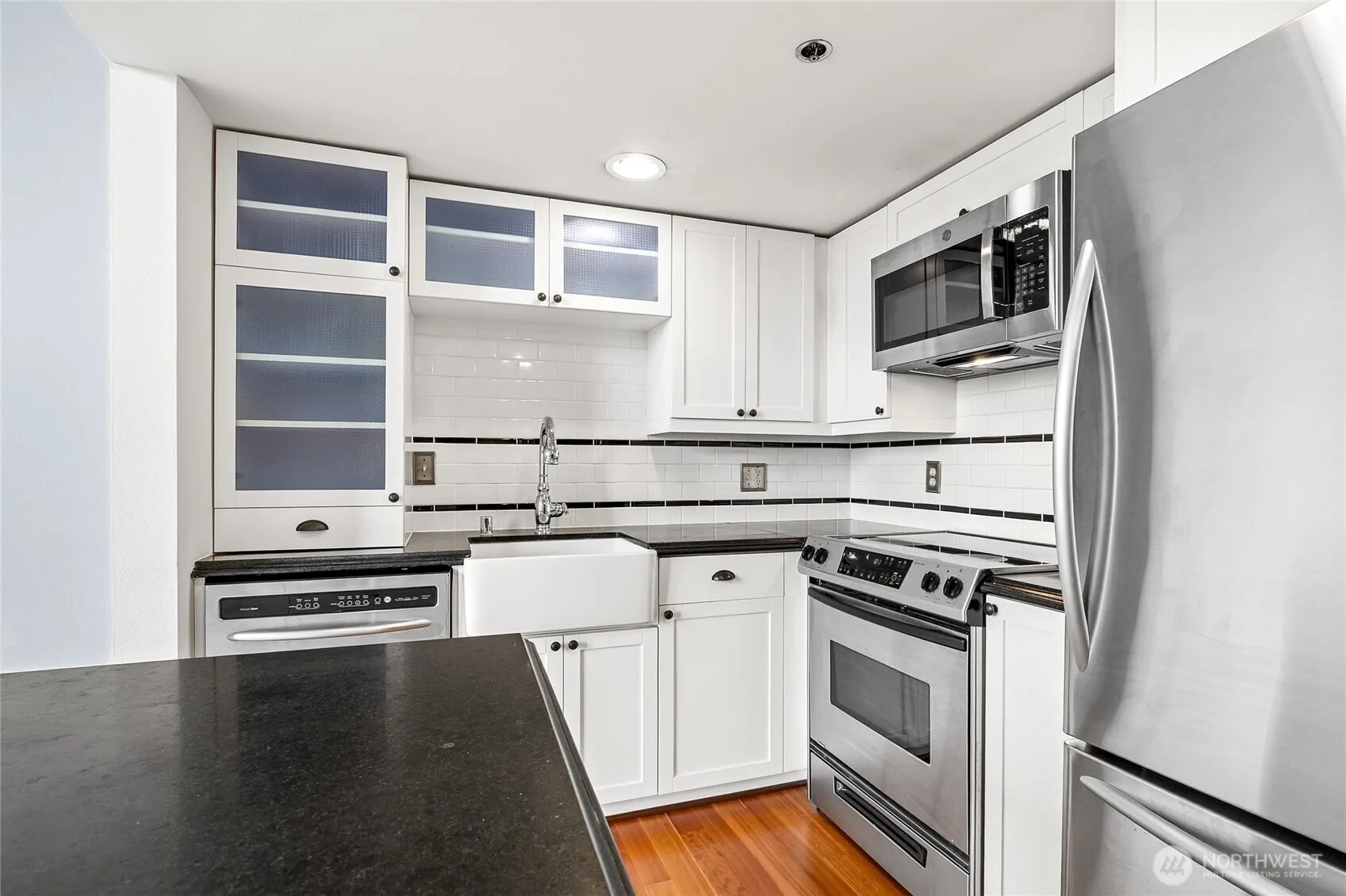Property photo for 201 Galer Street #414, Seattle photo 4