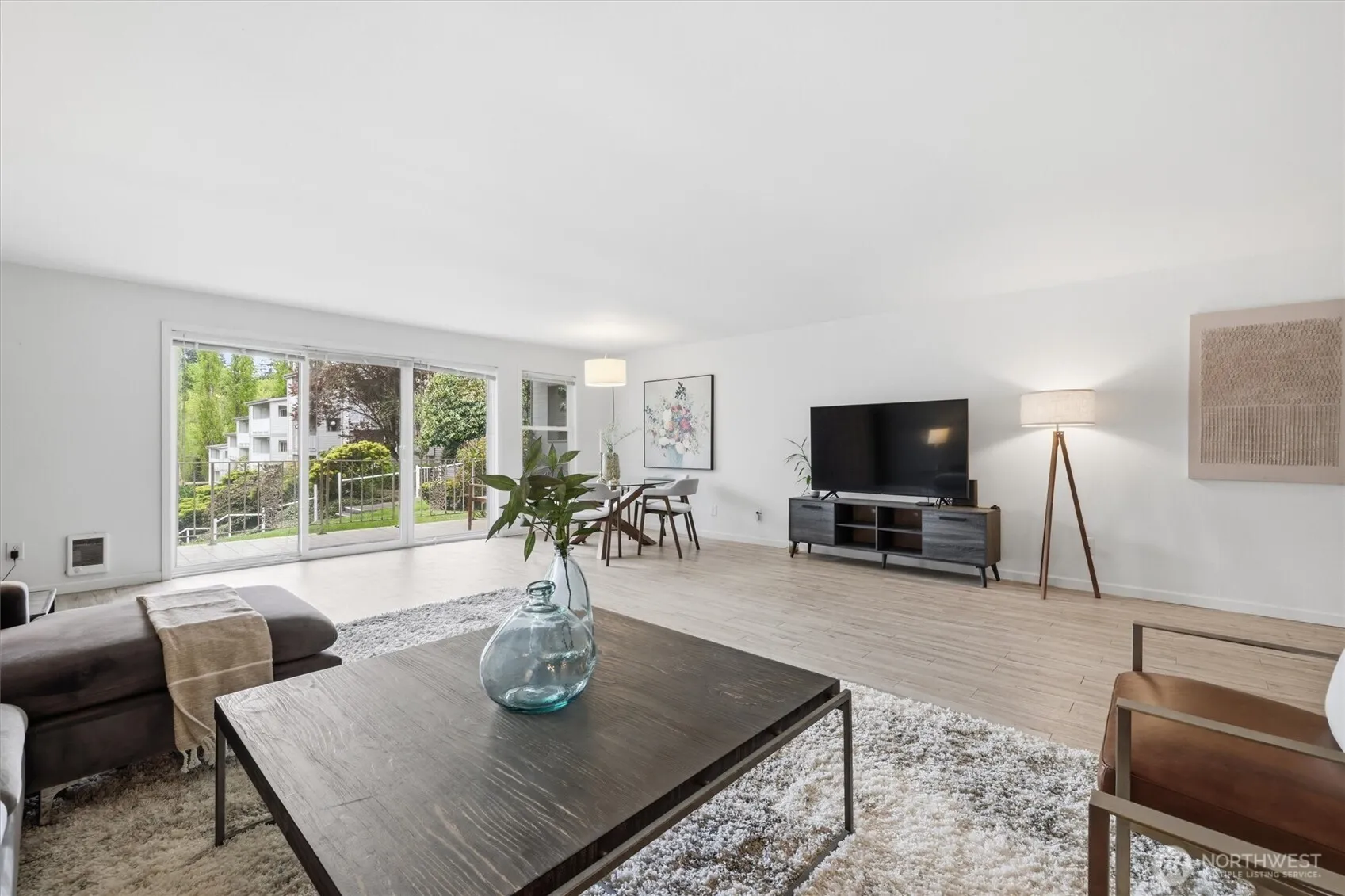 Property photo for 13259 15th Avenue Ne #b7, Seattle photo 2