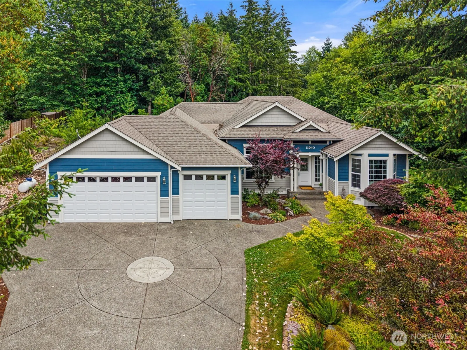 Property photo for 11940 Windtree Lane Se, Rainier