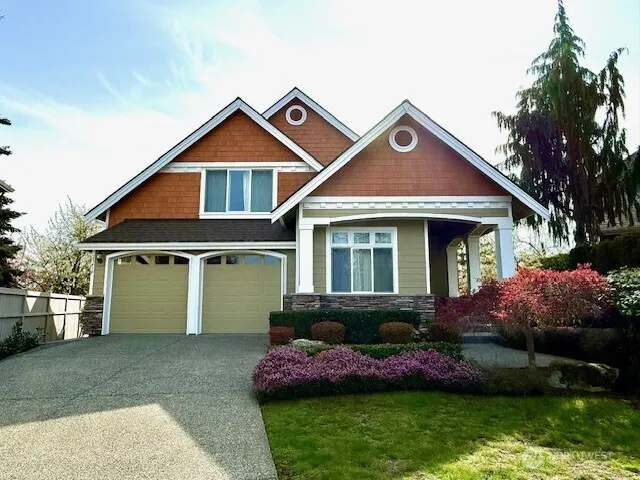 Property photo for 23419 Ne 10th Place, Sammamish photo 2