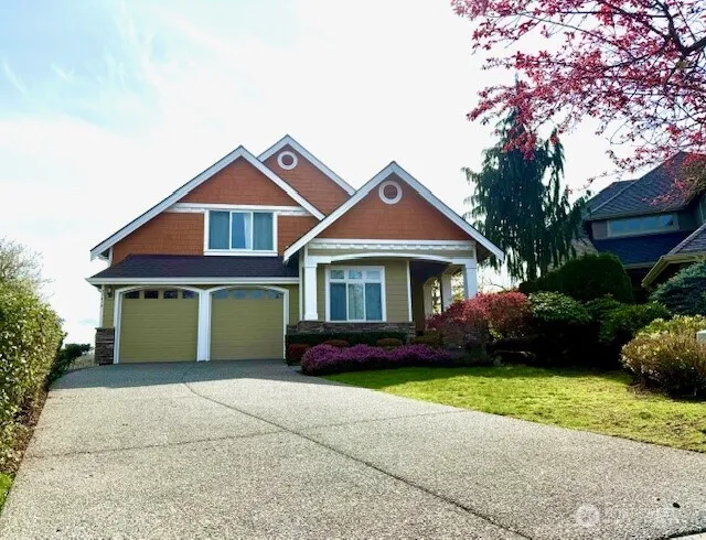 Property photo for 23419 Ne 10th Place, Sammamish, WA 98074