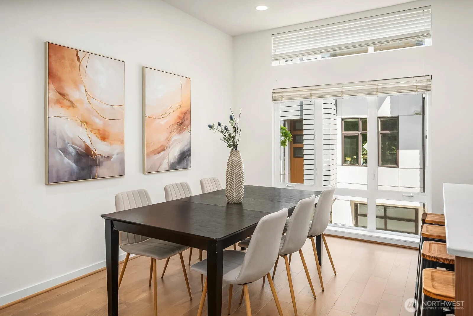 Property photo for 170 107th Court Se, Bellevue photo 4