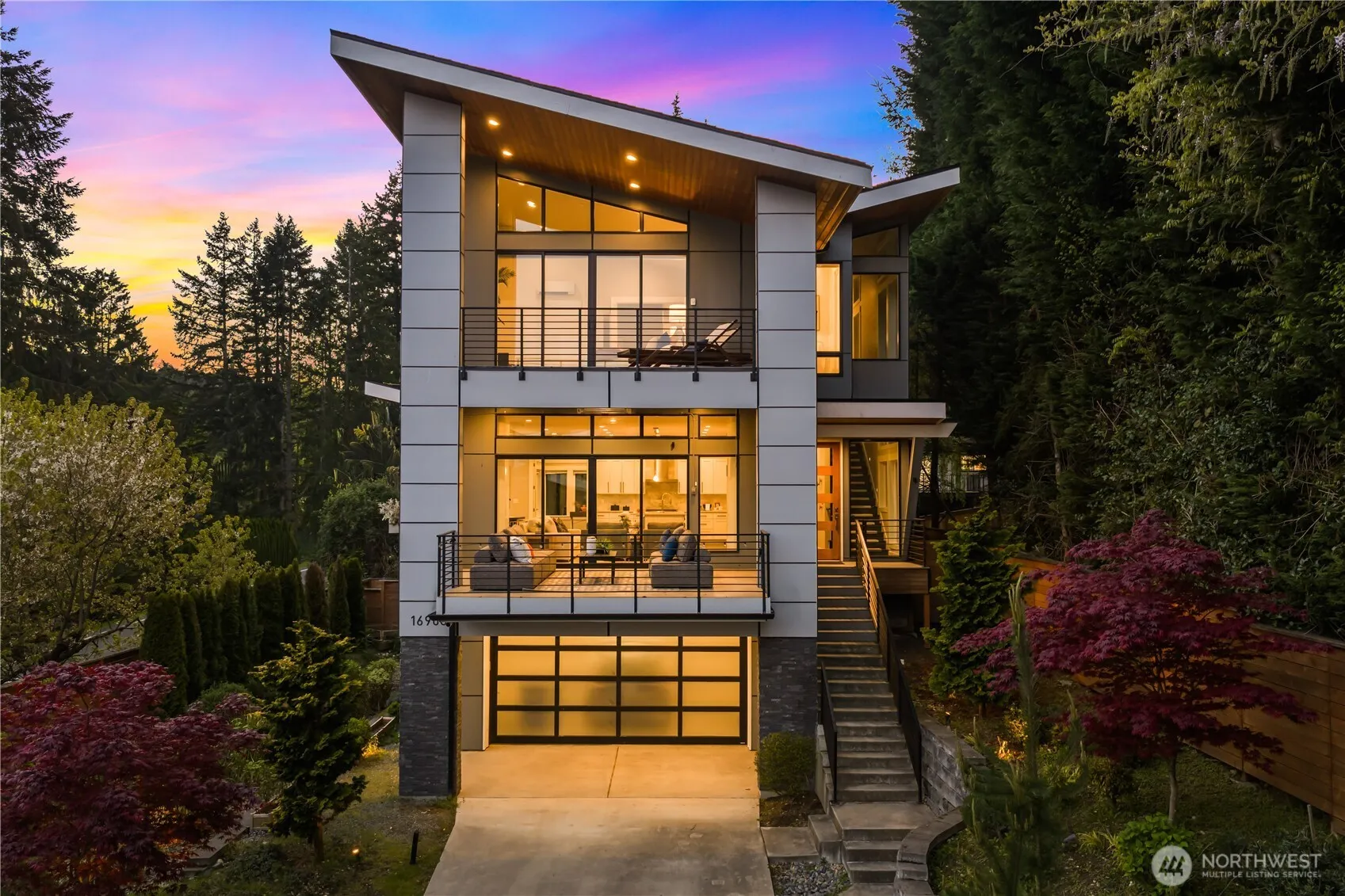 16908 Se 34th Street, Bellevue