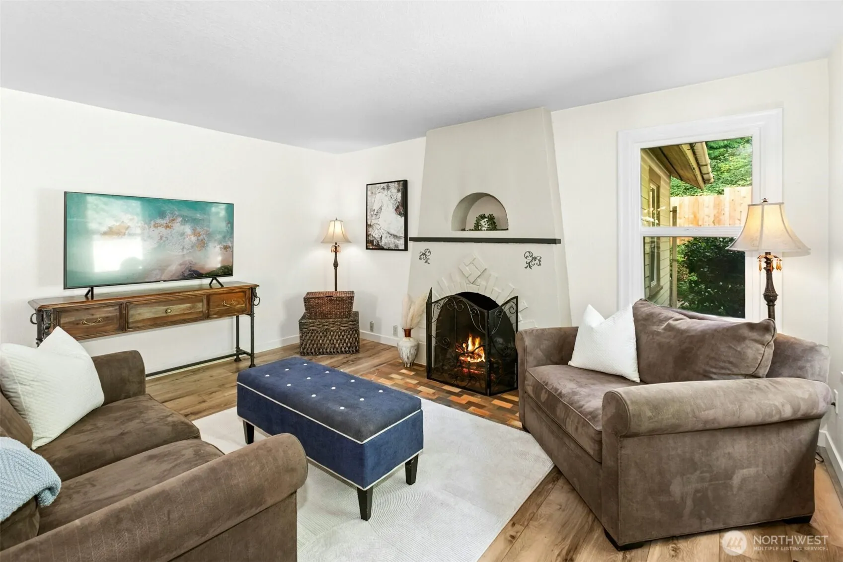 Property photo for 18901 61 Avenue Ne, Kenmore photo 5