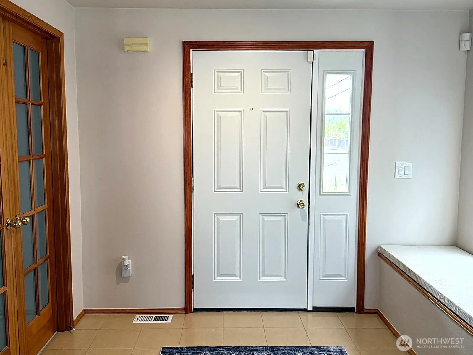 Property photo for 11602 Se 193rd Place, Kent photo 3