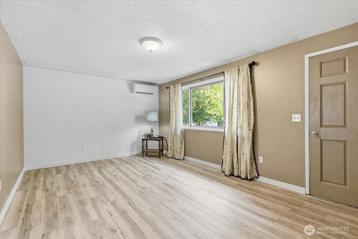 Property photo for 1025 River Drive, Coulee Dam photo 3