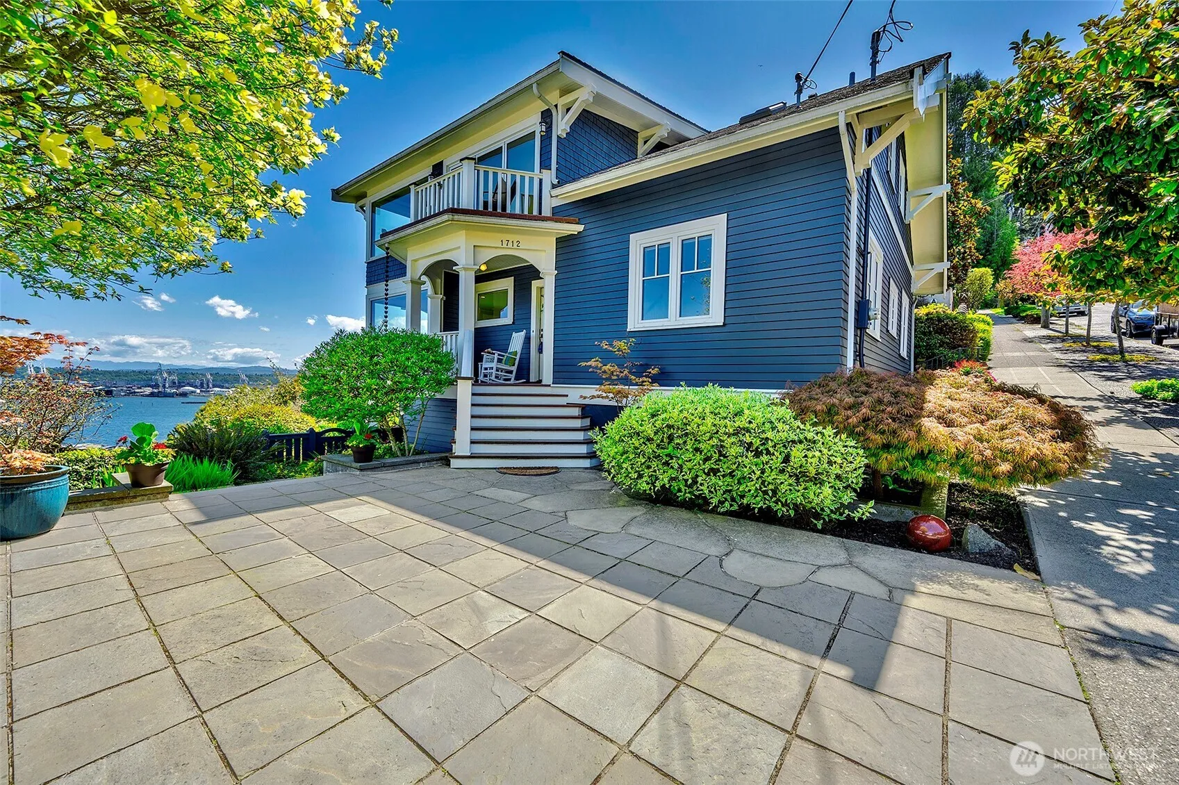 Property photo for 1712 Arch Avenue Sw, Seattle photo 3