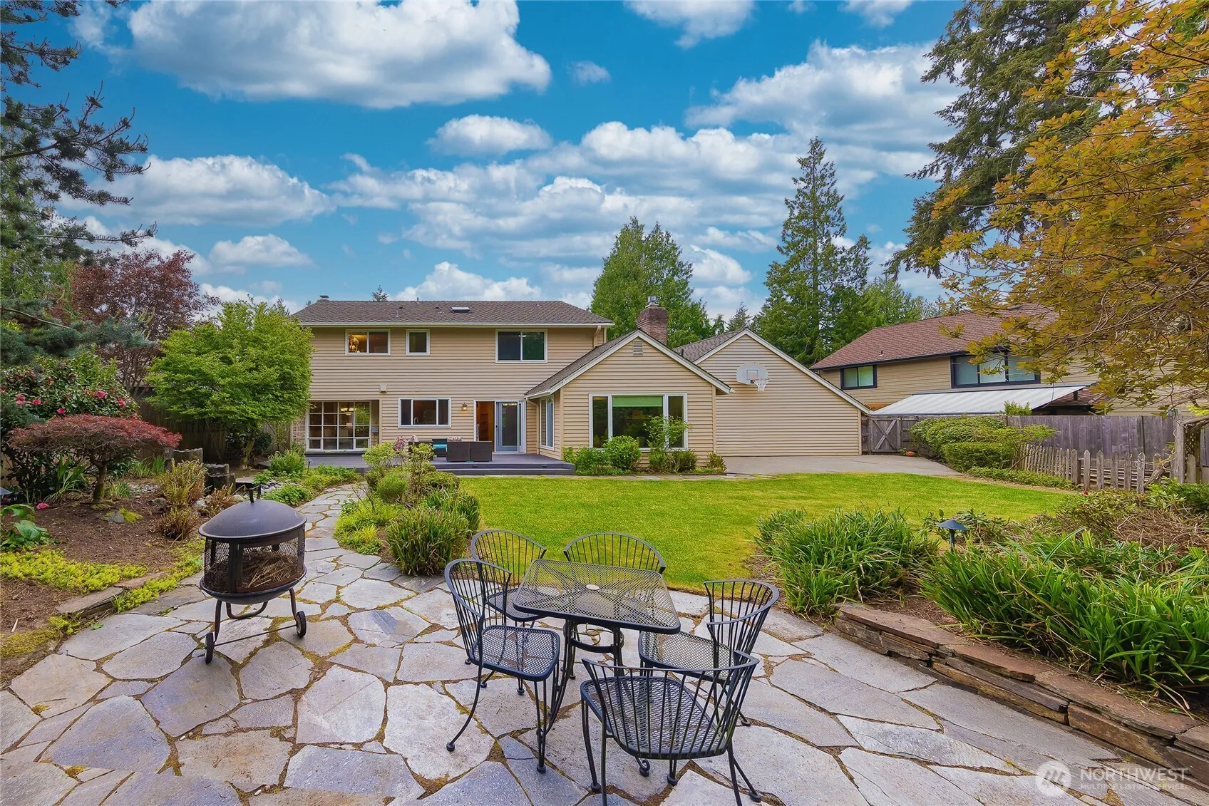 Property photo for 3630 204th Place Ne, Sammamish photo 3
