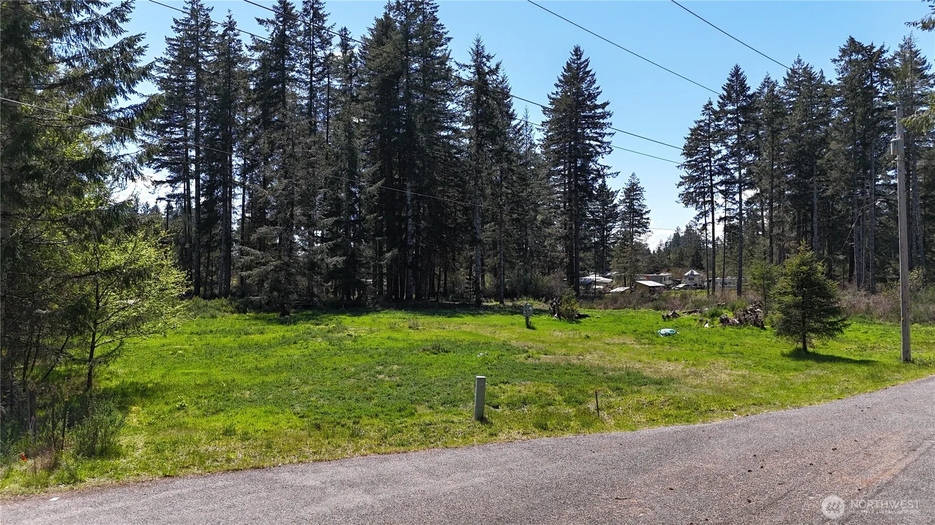 Property photo for 170 W Blackberry Lane, Elma