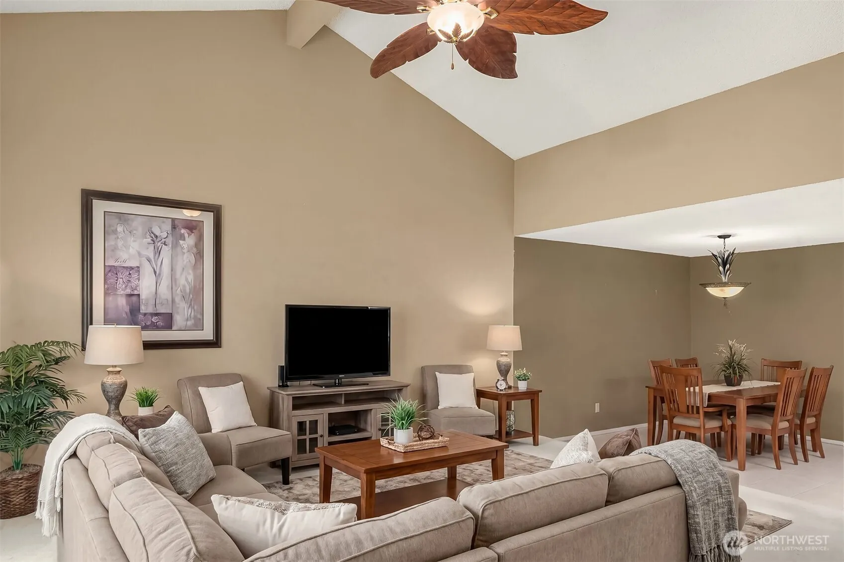 Property photo for 118 Sw 116th Street #d32, Seattle photo 2
