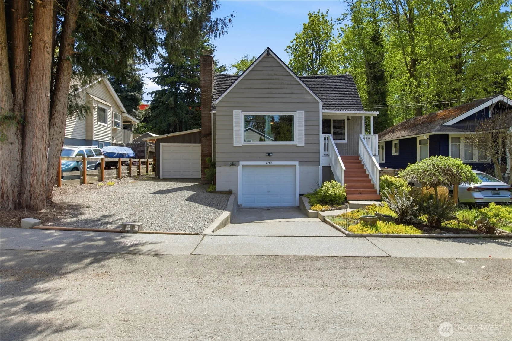 Property photo for 2307 Sw Myrtle Street, Seattle photo 2