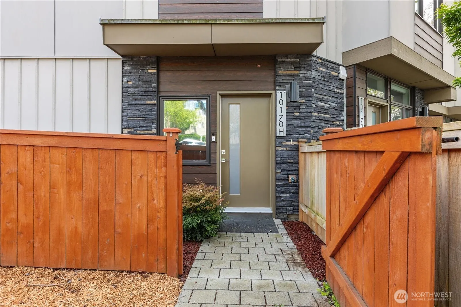 Property photo for 10170 Holman Road Nw #h, Seattle photo 2
