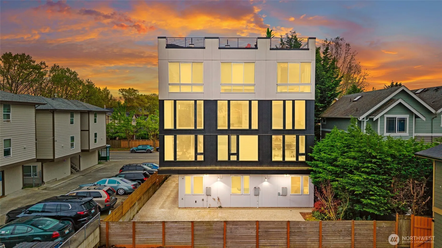 Property photo for 2612 E Yesler Way, Seattle photo 2