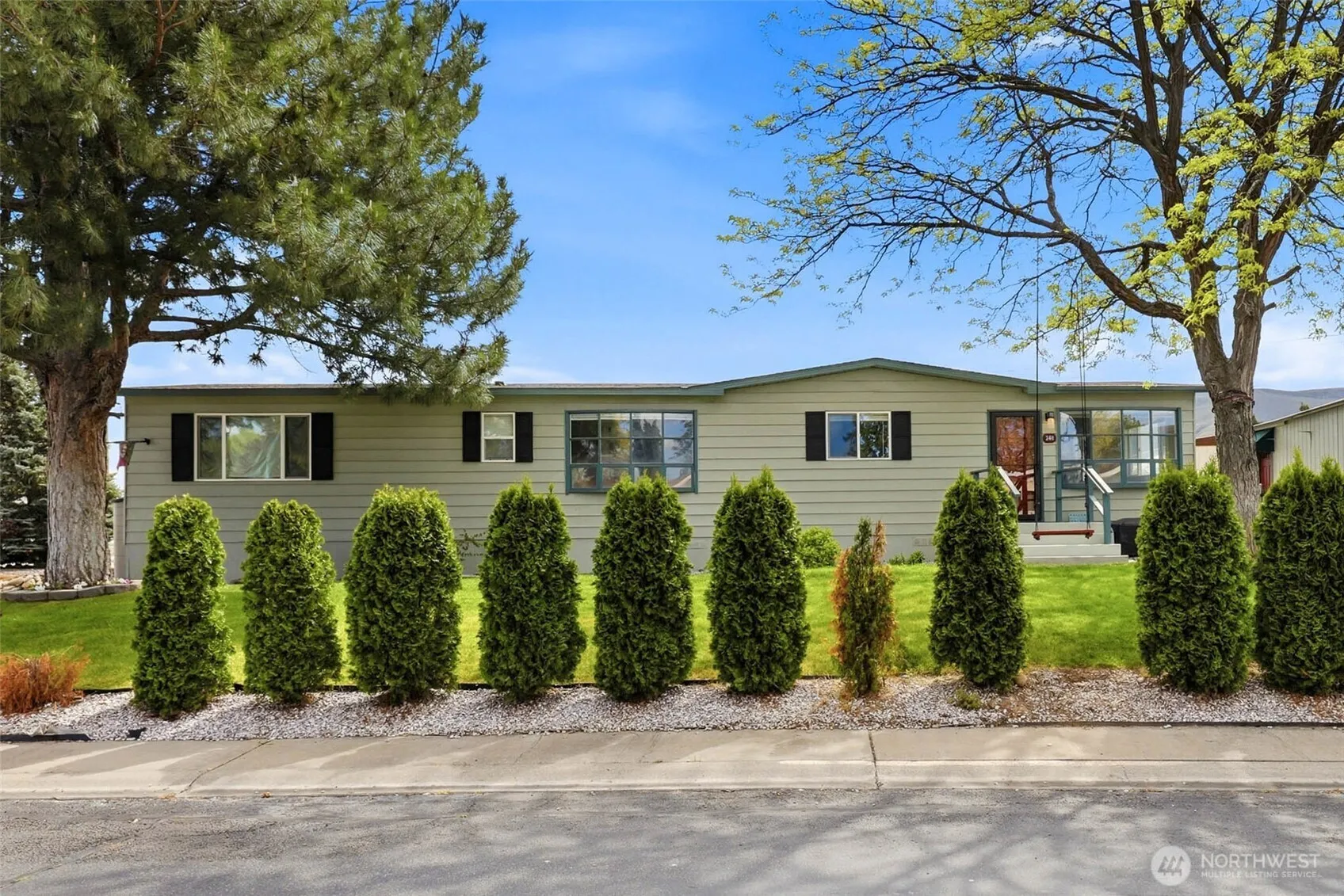 Property photo for 240 Skyline Drive, Richland
