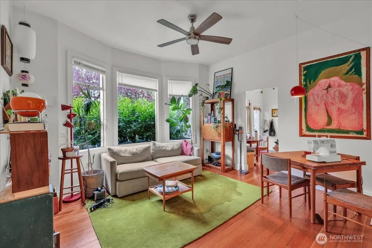 Property photo for 172 16th Avenue, Seattle photo 3