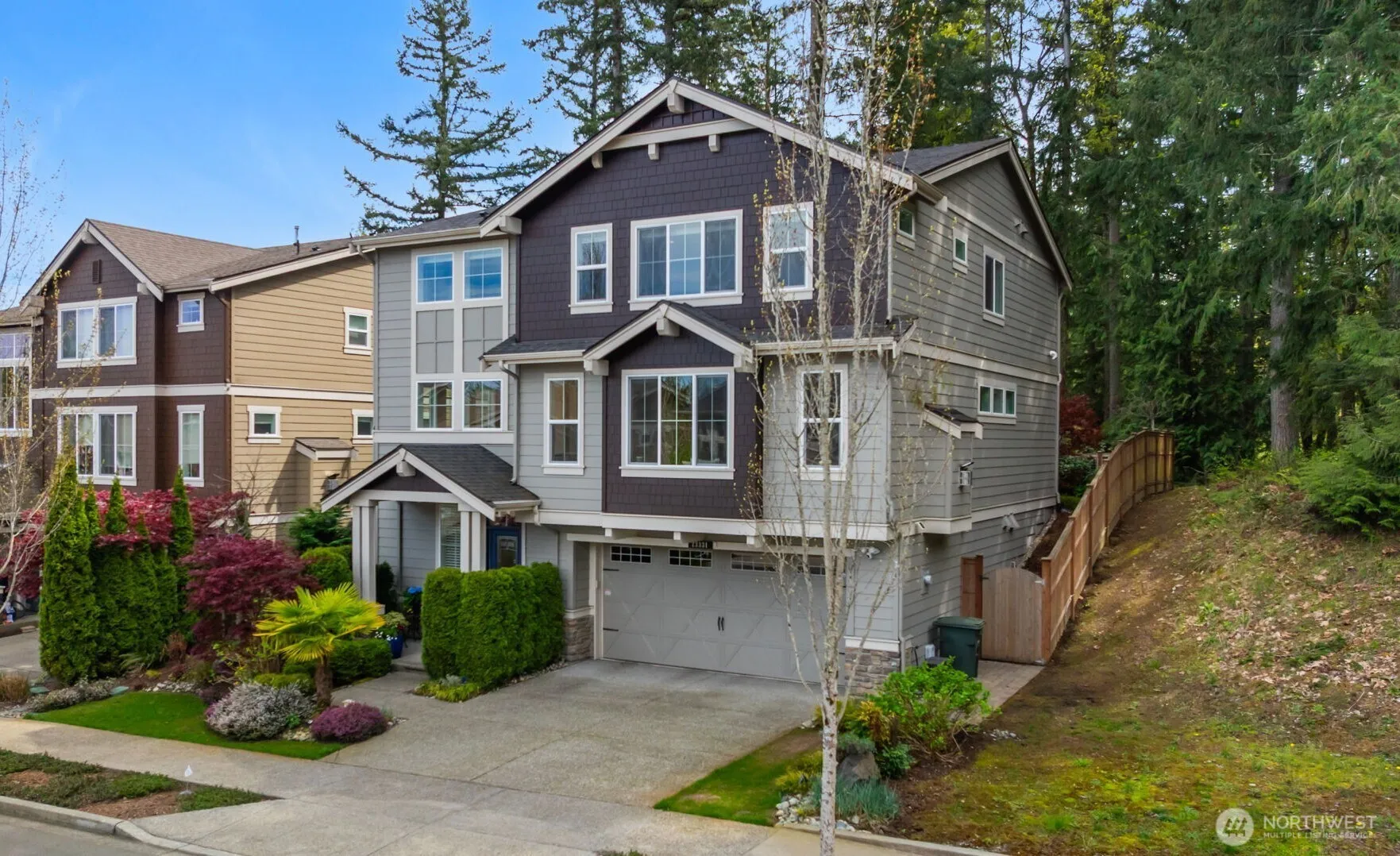 Property photo for 23331 Se 4th Place, Sammamish, WA 98074