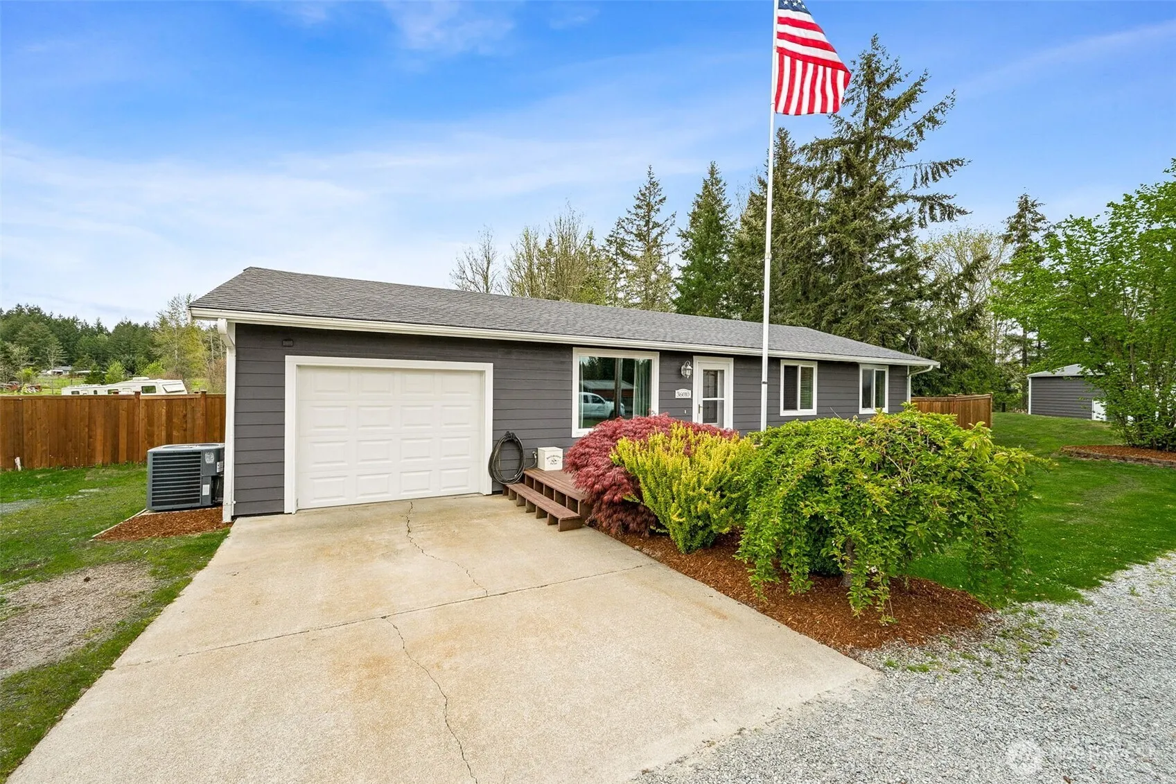 Property photo for 36010 Pulford Road E, Eatonville photo 2